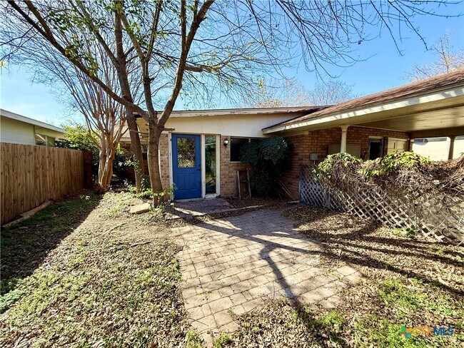 Building Photo - 1050 Elizabeth Ave