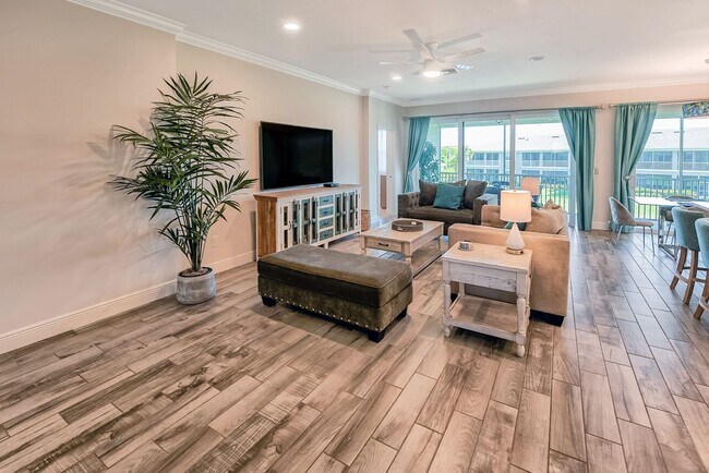 Building Photo - 6960 Avalon Cir