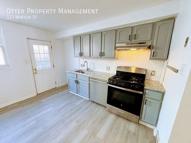 Building Photo - 313 Winton St