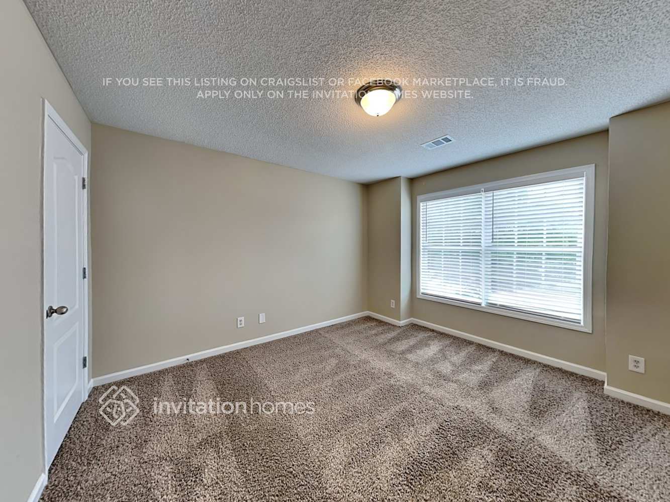 Building Photo - 5026 Yankee Doodle Dr