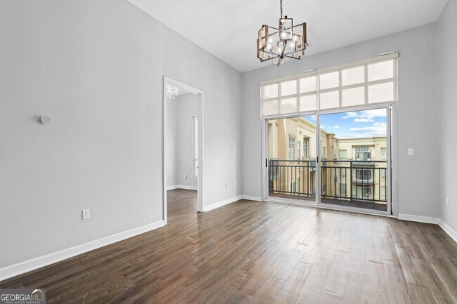 Building Photo - 711 Cosmopolitan Dr NE