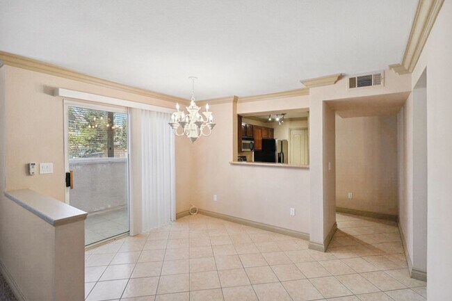 Building Photo - 2 Bed, 2 Bath 1st Floor Condo In West Las ...