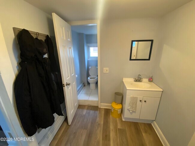 Building Photo - 1302 L St