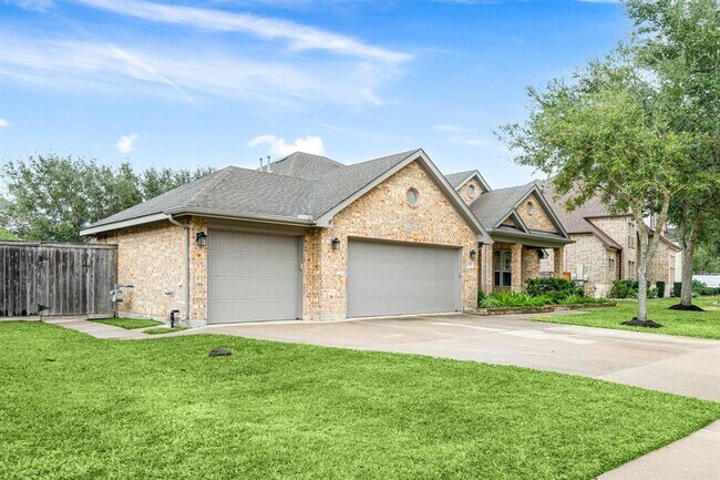 Primary Photo - 2117 Quiet Falls Ln