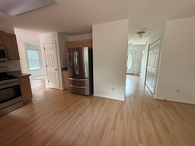 Building Photo - Single-Family home in the Springhill neighborhood off News Road in Williamsburg!