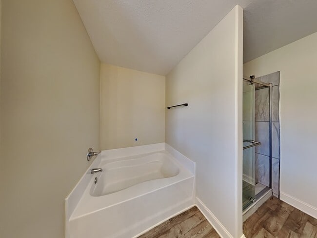 Building Photo - You'll want to see this home for yourself!