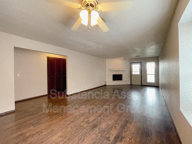 Building Photo - 1318 Pennington Ave