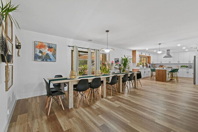 Building Photo - 13014 46th Ct N