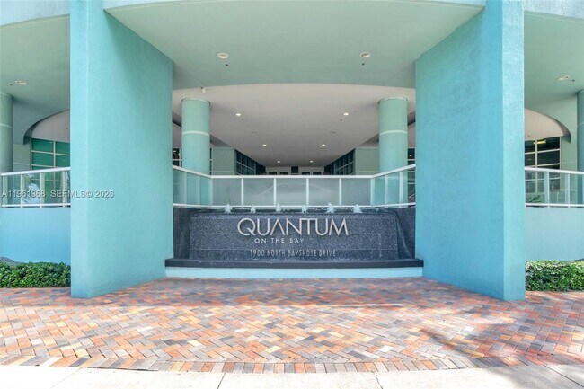 Building Photo - 1900 N Bayshore Dr