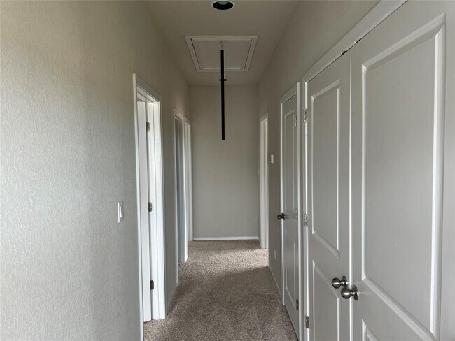 Building Photo - 125 Hidden Branch Cv