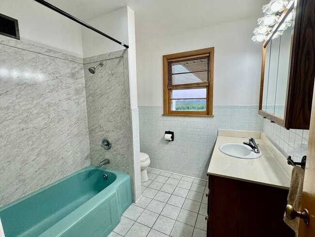 Building Photo - 3 bedroom Home, Buchanan, Country Setting
