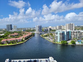 Building Photo - 3800 S Ocean Dr