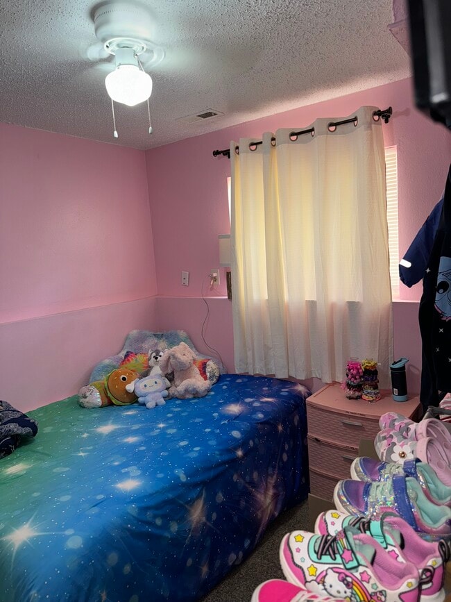 Building Photo - 4666 Witches Hollow Ln