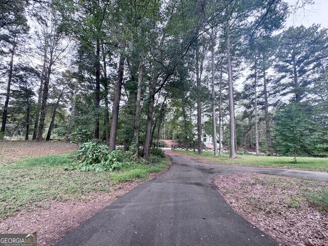 Building Photo - 3280 Stonewall Tell Rd