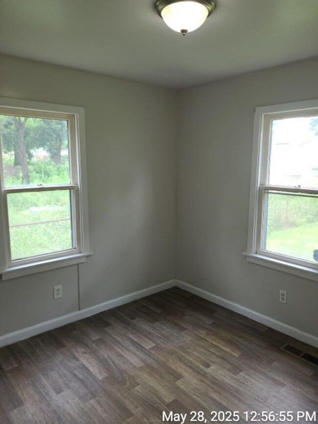 Building Photo - Nice 3BD/1BA
