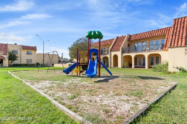Building Photo - 6655 Bell Tower Ct