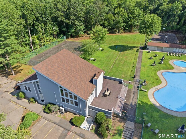 Building Photo - 117 Brittany Farms Rd