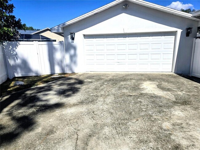 Building Photo - 1702 Mexico Ave