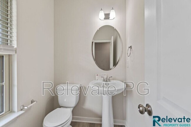 Building Photo - 5100 Ellingshire Dr