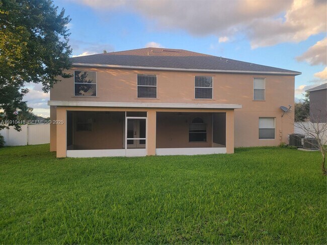 Building Photo - 6057 Ridge Lake Cir