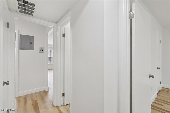 Building Photo - 3279 Warrensville Center Rd