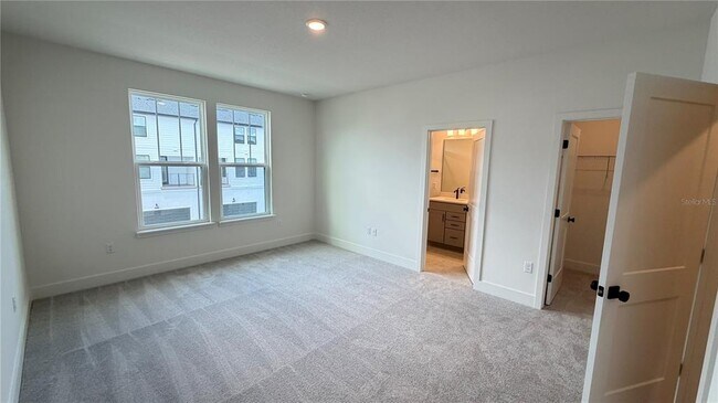 Building Photo - 15045 Groveside Rd