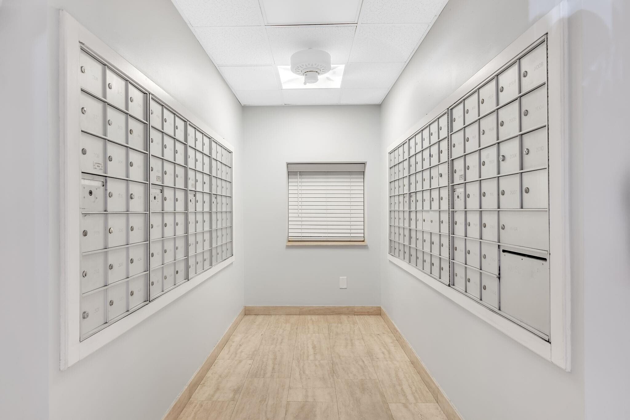 Building Photo - 750 N Ocean Blvd