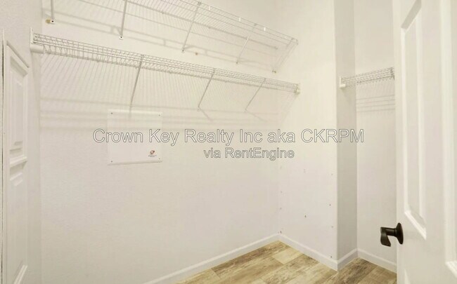 Building Photo - 229 Wisteria Ln