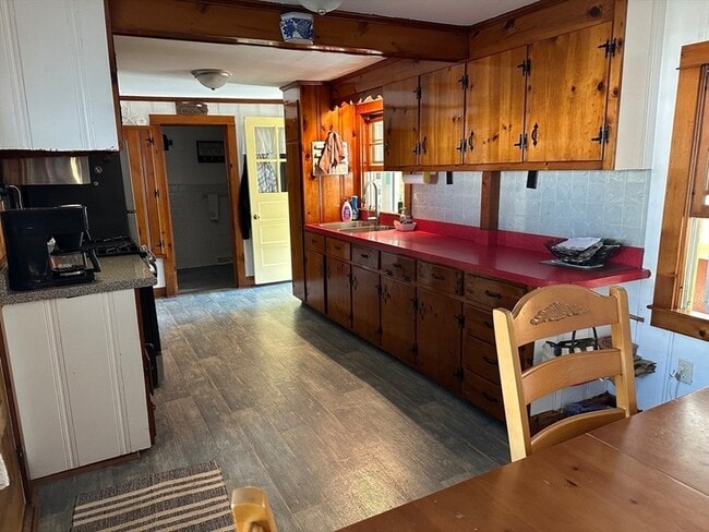 Building Photo - 12 Waterman St