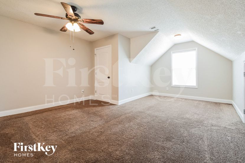 Building Photo - 161 Garrison Ct