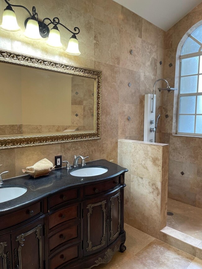 Building Photo - 6675 NW 25th Way