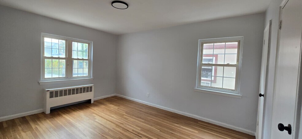 Bedroom 1 - 1042 E 211th St