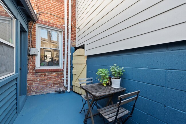 Building Photo - 2209 Duker Ct