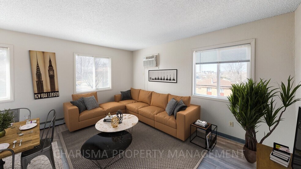 Building Photo - 412 S Thompson Ave