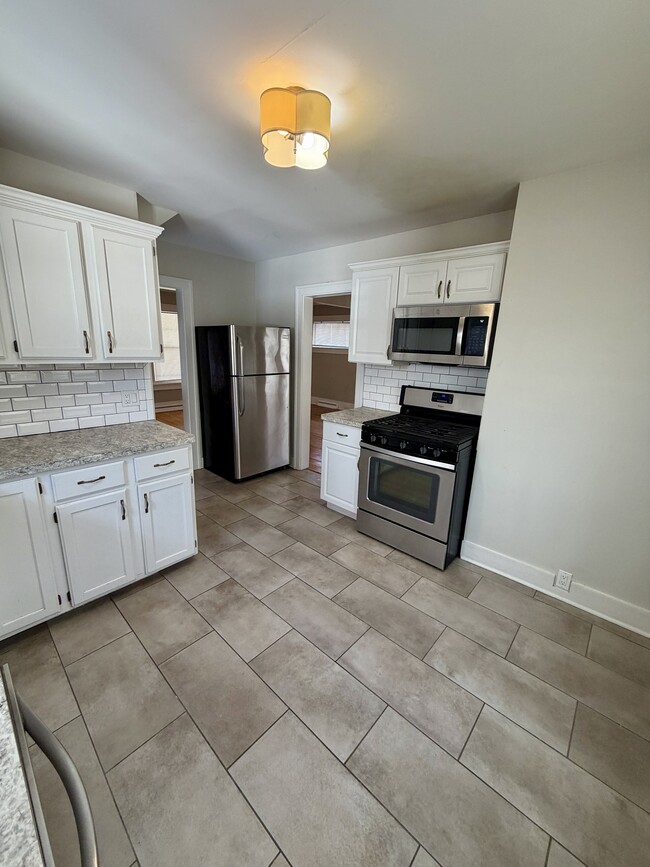 Building Photo - 41 Mildorf St