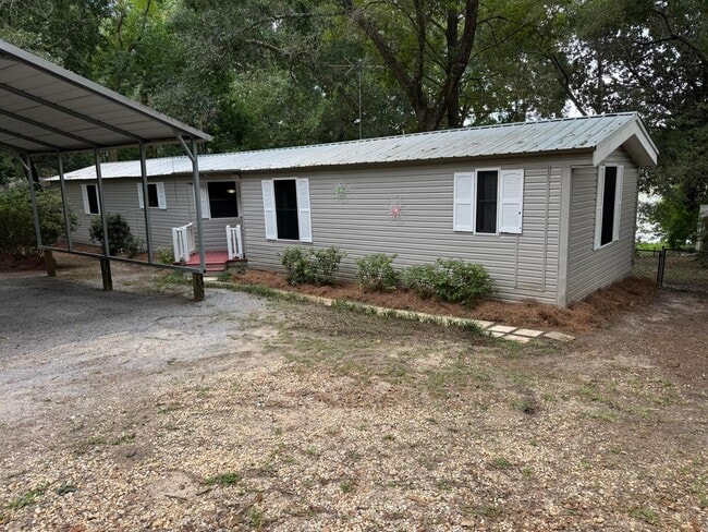 Building Photo - 827 Squirrel Rd