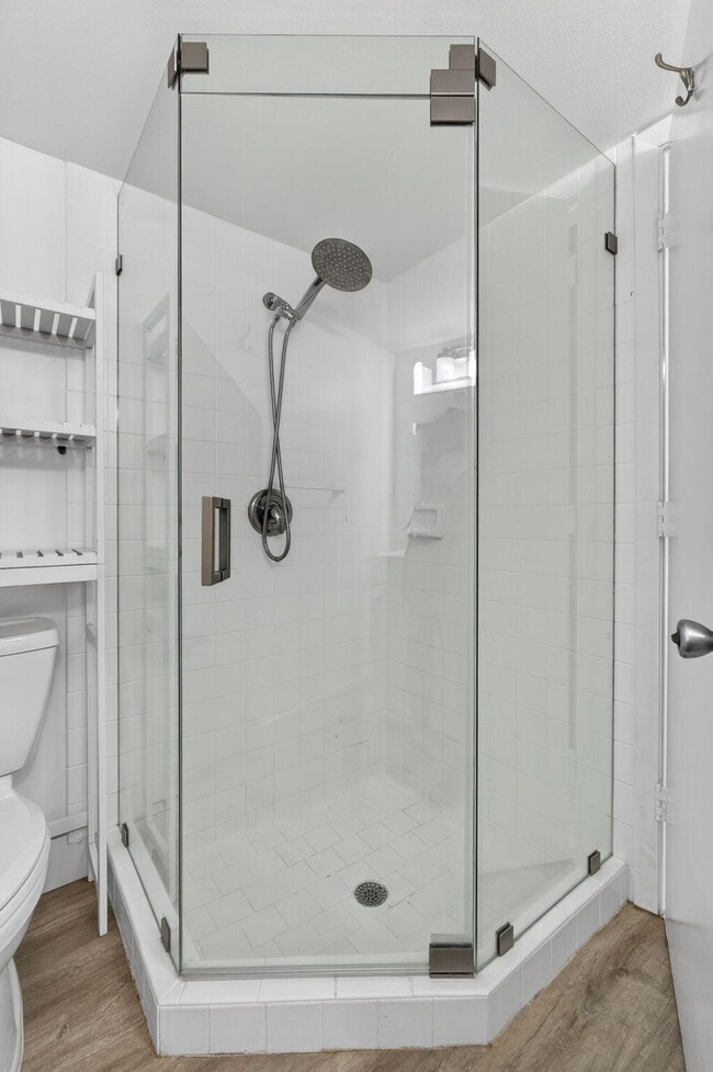 Building Photo - 9746 Nickels Blvd