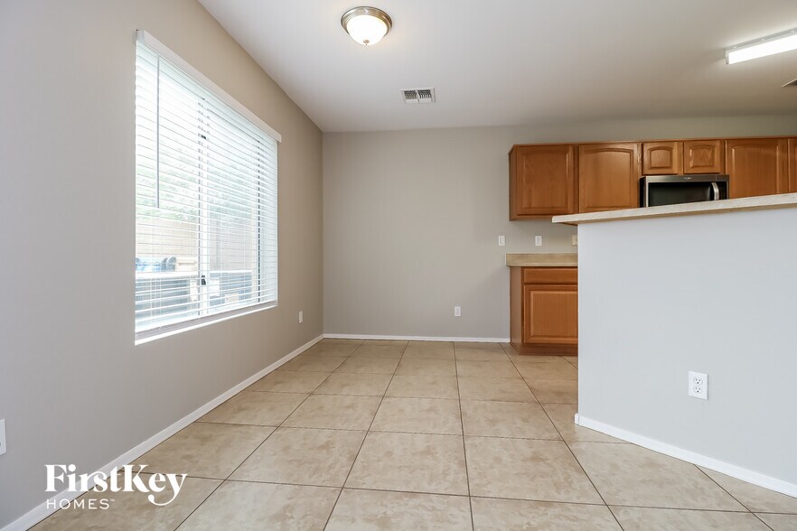 Building Photo - 22395 W Solano Dr