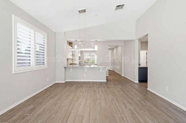 Building Photo - 13179 W Brookhart Way