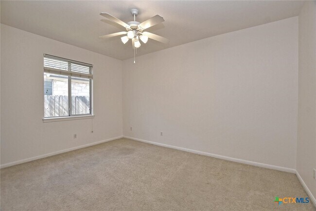 Building Photo - 2632 Henley Dr