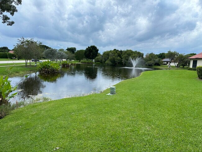 Building Photo - 10300 Hidden Springs Ct