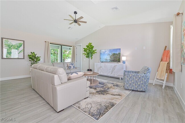 Building Photo - 1137 SW 29th Terrace