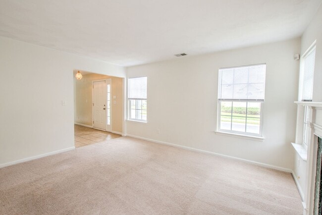 Building Photo - 1560 Wynd Crest Way