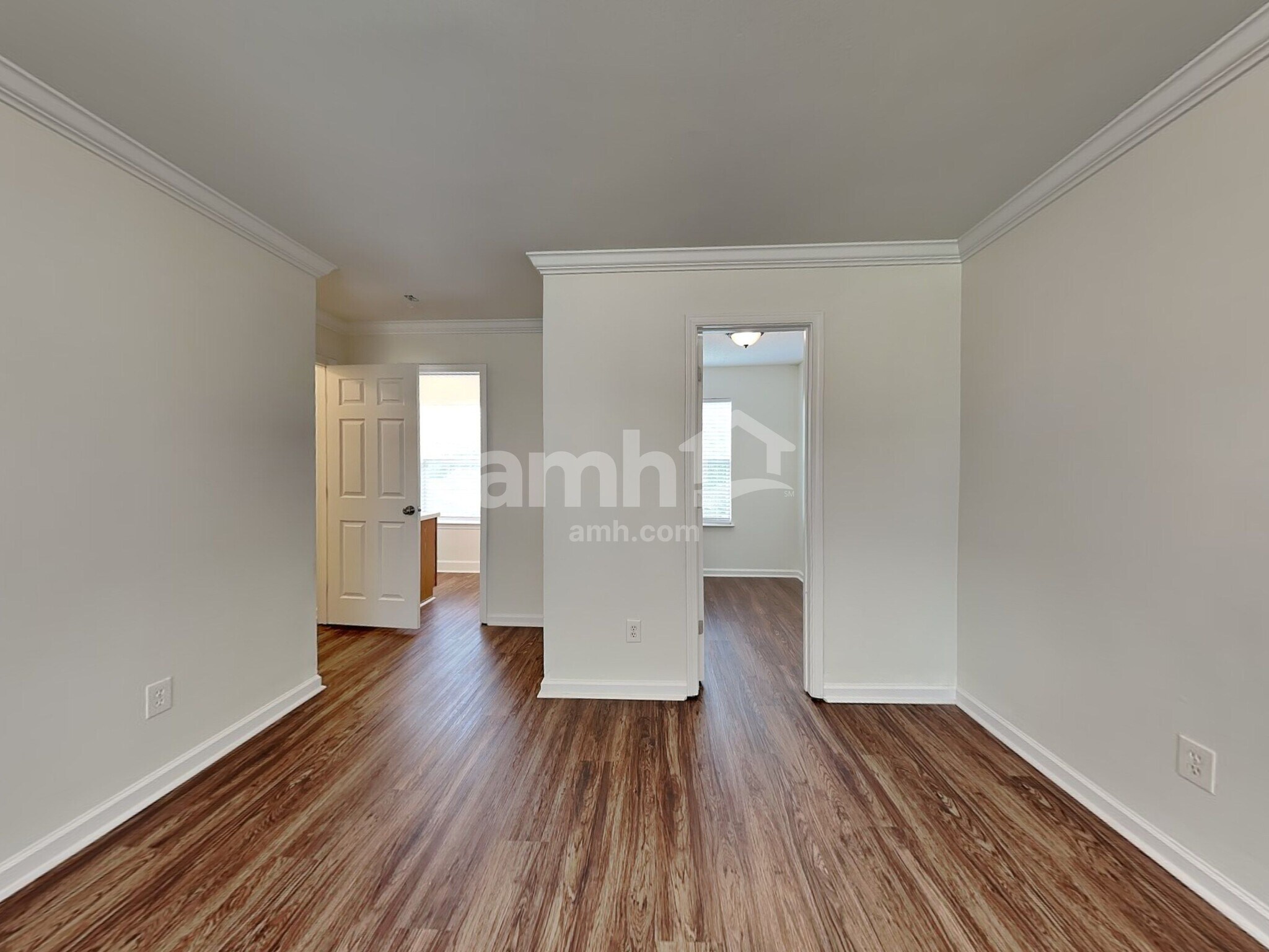 Building Photo - 22 Willow Bend Dr