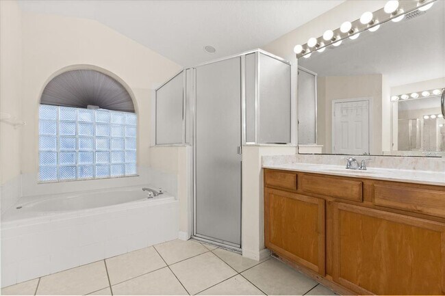 Building Photo - 9263 Pecky Cypress Way