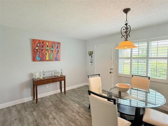 Building Photo - 3357 38th St S