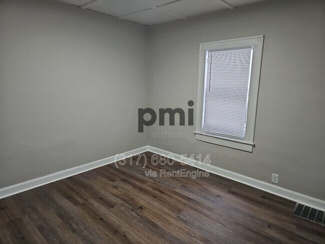 Building Photo - 2031 Southeastern Ave