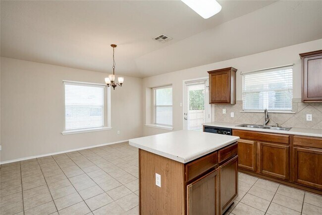 Building Photo - 2509 Pearson Way