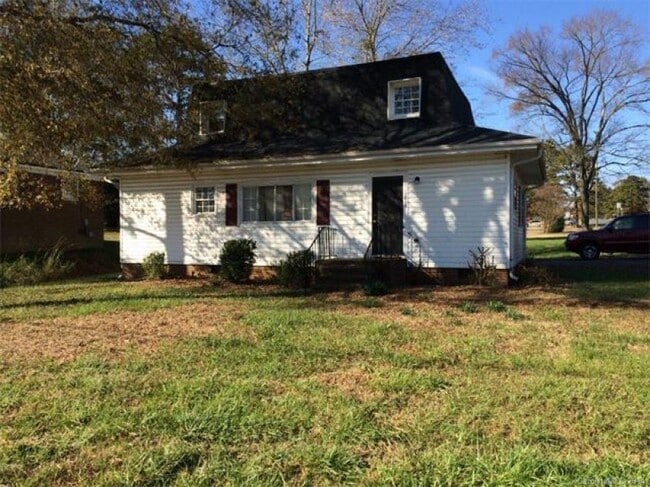 Building Photo - 1815 Ashcraft Ave