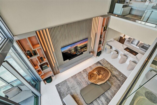 Building Photo - 1100 Biscayne Blvd